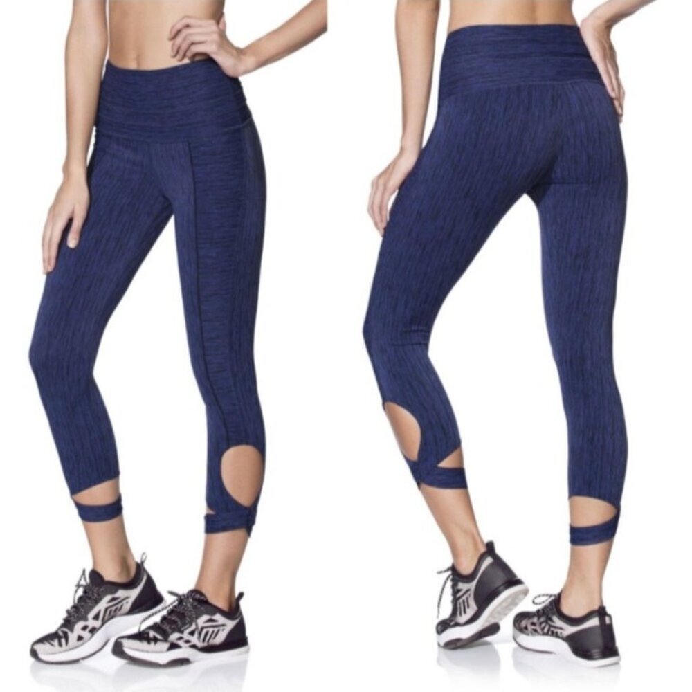 Maaji Women's Mid Rise Leggings Nylon Blend Ankle Wrap Blue Size Small‎